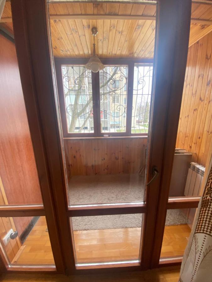 Просторі Та Комфортні Апартаменти «Д.І.М.» Kamianets-Podilskyi Exterior photo